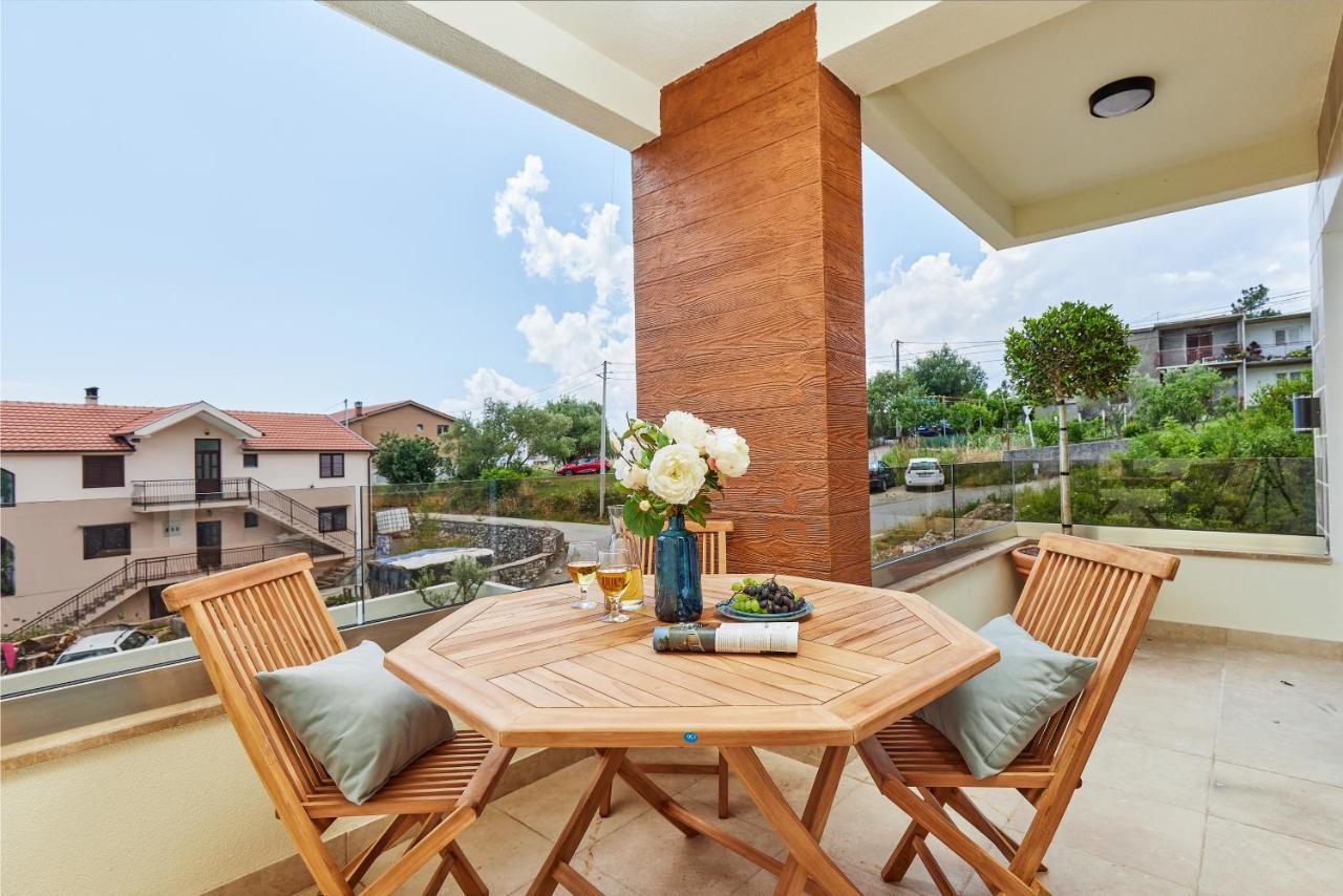 Kotor Rooftop Apartments ภายนอก รูปภาพ