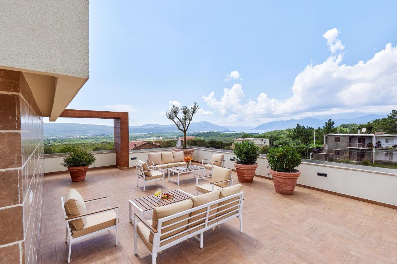 Kotor Rooftop Apartments ภายนอก รูปภาพ